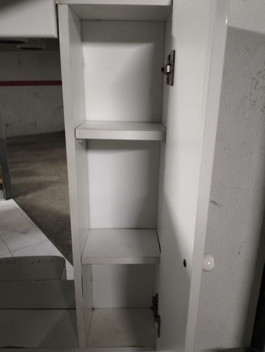 Armário de WC com espelho