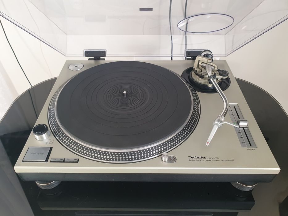 Gramofon Technics Sl 1200mk2