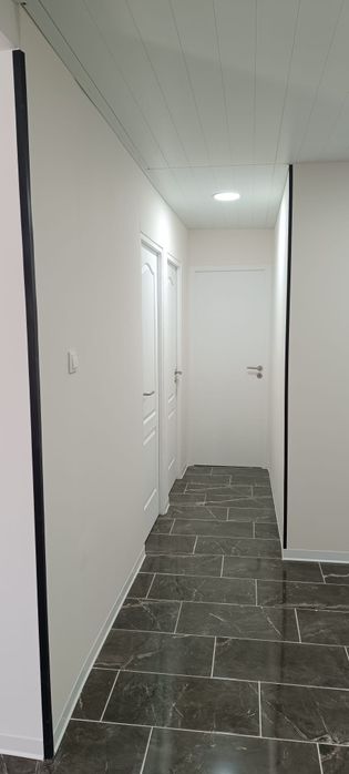 Alugo  T2+1 como novo