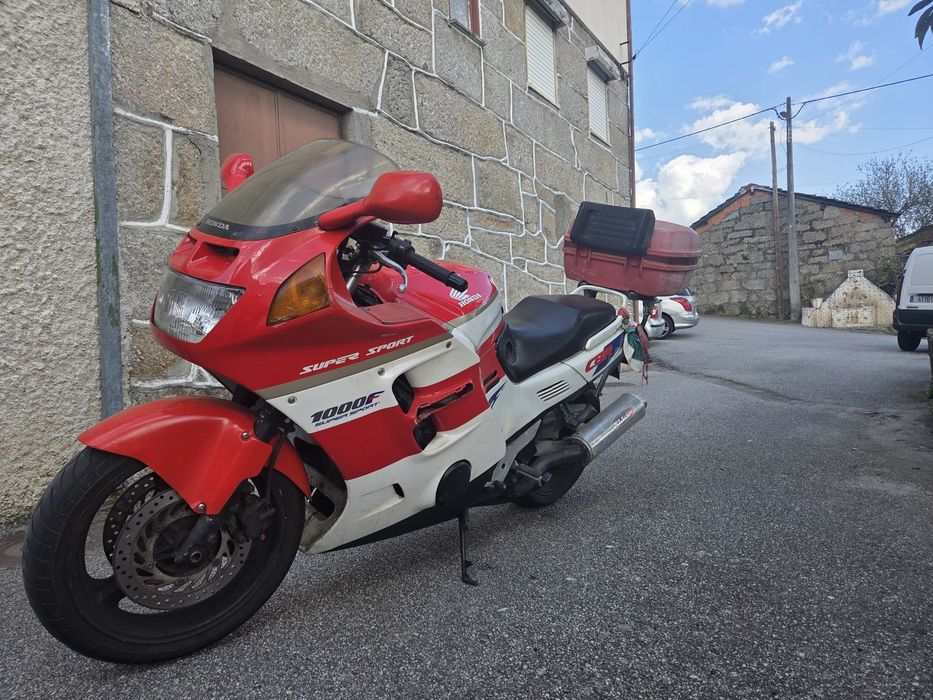Honda Cbr 1000f.
