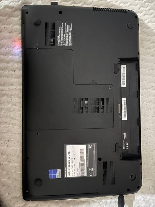 Ноутбук Toshiba satellite pro