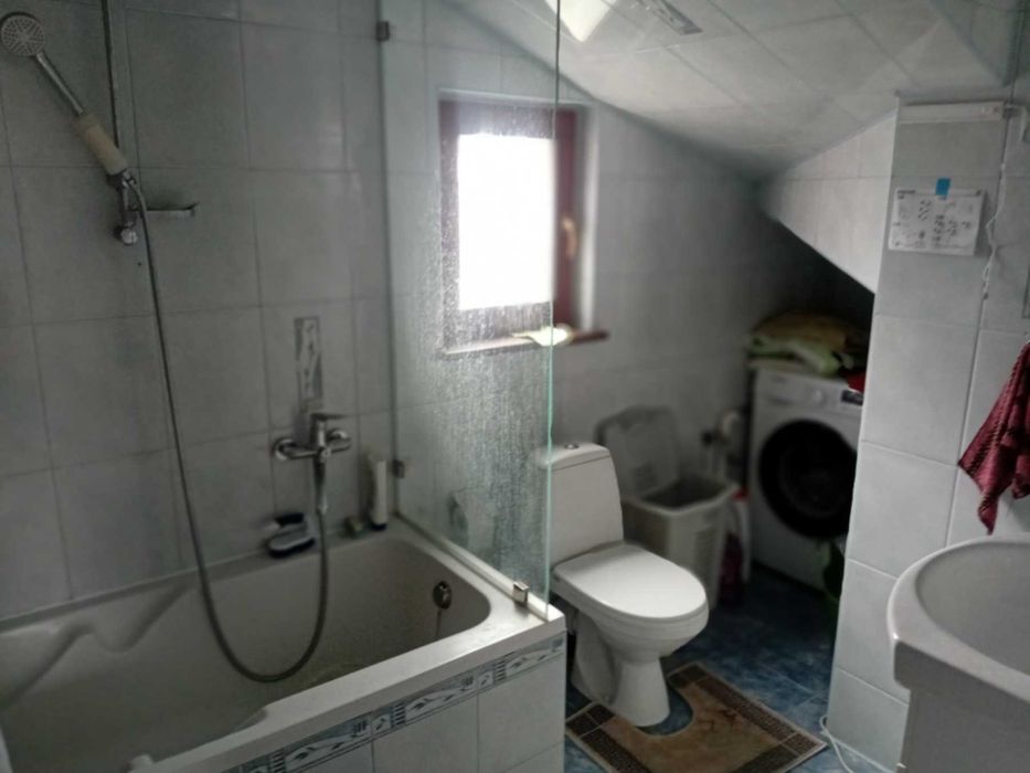 Здам будинок 290м.кв. в Чернівцях в районі Ленківців