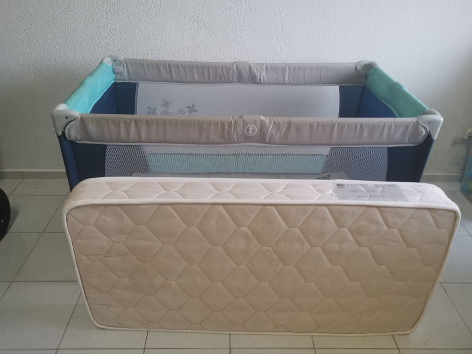 Cama de viagem / colchão