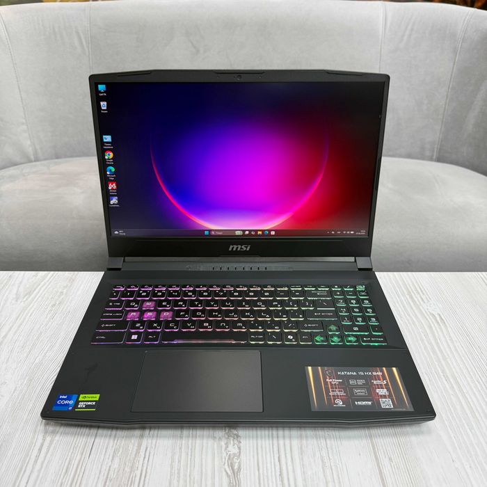 MSI Katana 15HX { i7-14650HX | 16gb - DDR5 | SSD - 1Tb | RTX 5070-8Gb } 74229SV