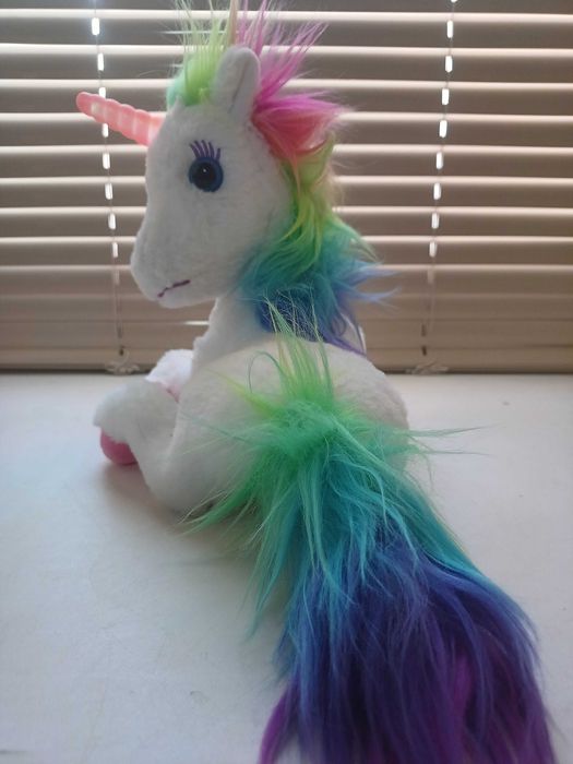 Інтерактивний єдиноріг Ani Magic.