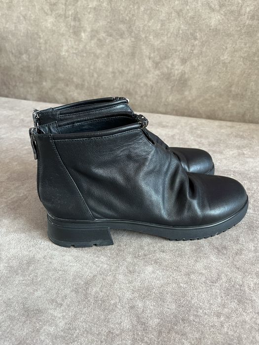 Жіночі шкіряні черевики