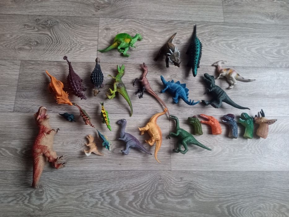 Dinozaury zabawki figurki