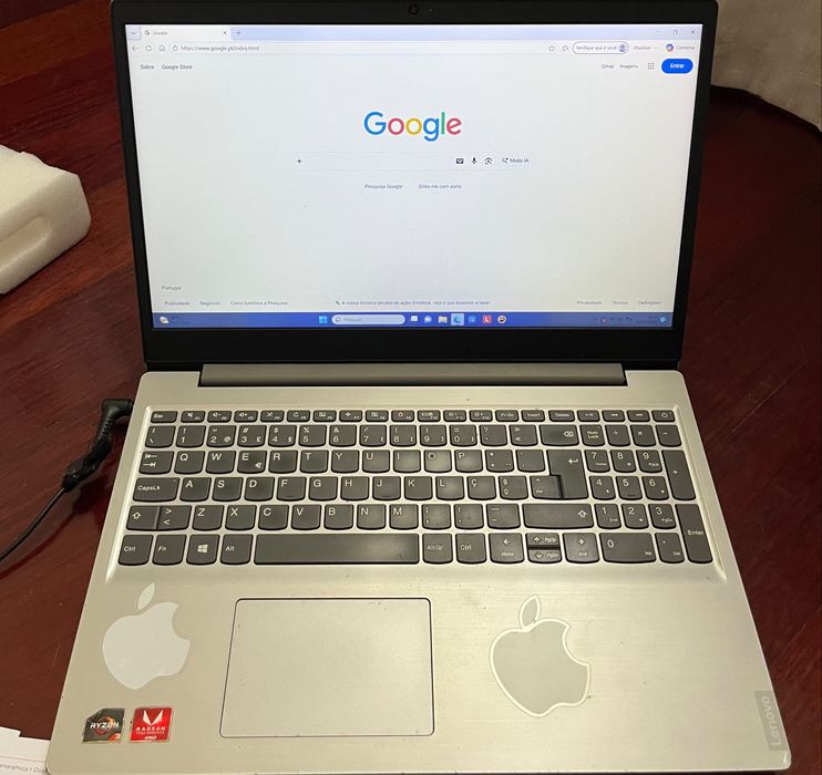 Lenovo IdeaPad 3 15" - para peças ou reparação