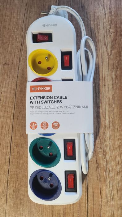 Przedłużacz z wyłącznikami