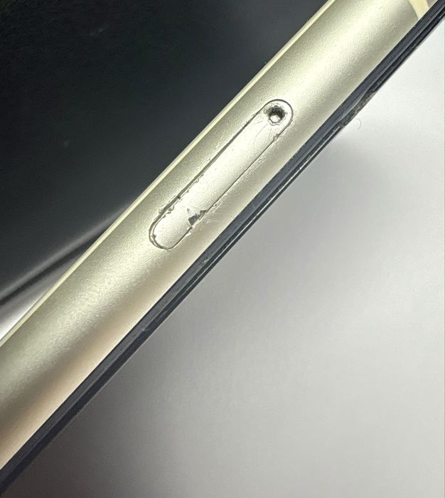 Продам 11 айфон, акумулятор 100%, 64gb