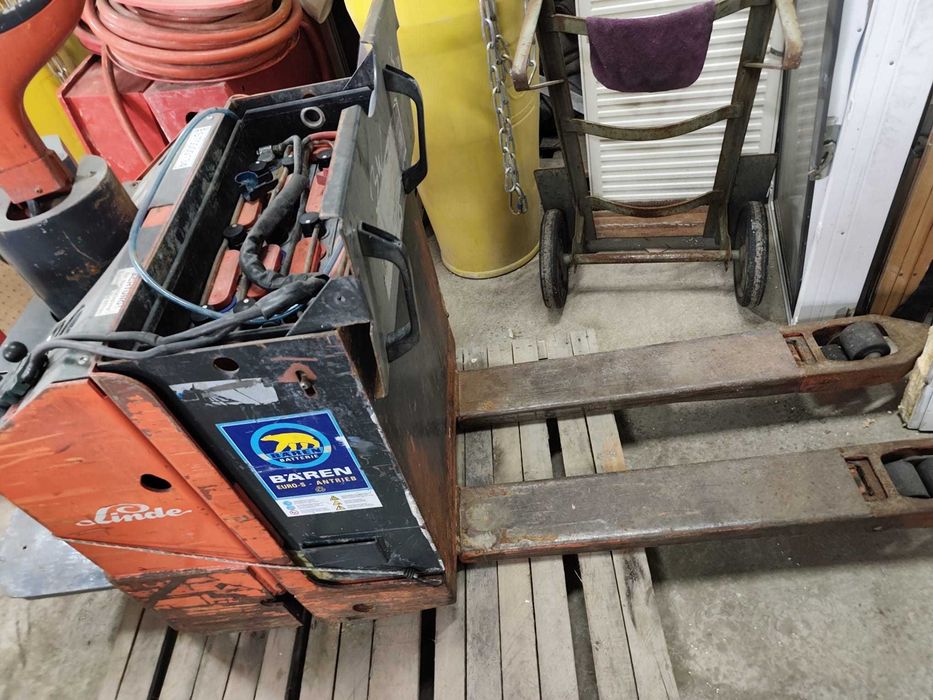Linde T20-AP – elektryczny paleciak