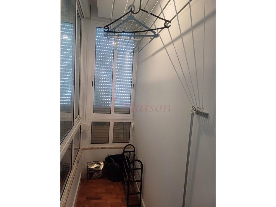 Apartamento T3 transformado em T2 em Odivelas