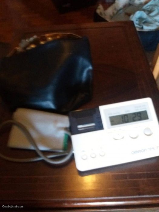 Medidor de Tenção arterial,Portes incluidos no preço