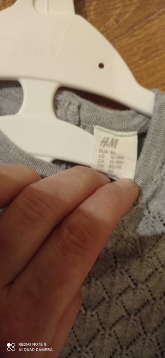 Piękna sukienka 86 H&M dziewczynka szara koronka