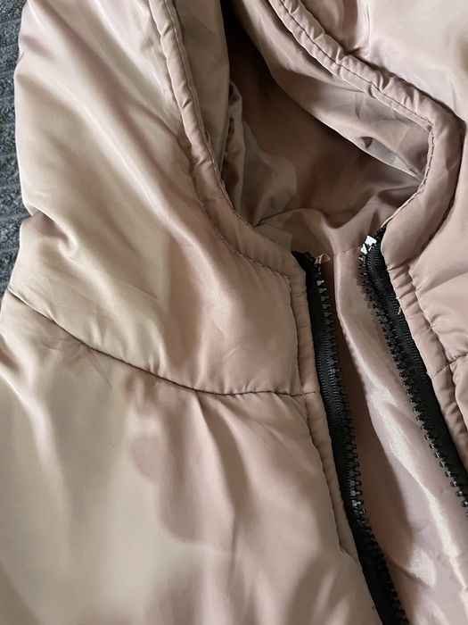 Жіночка куртка Л