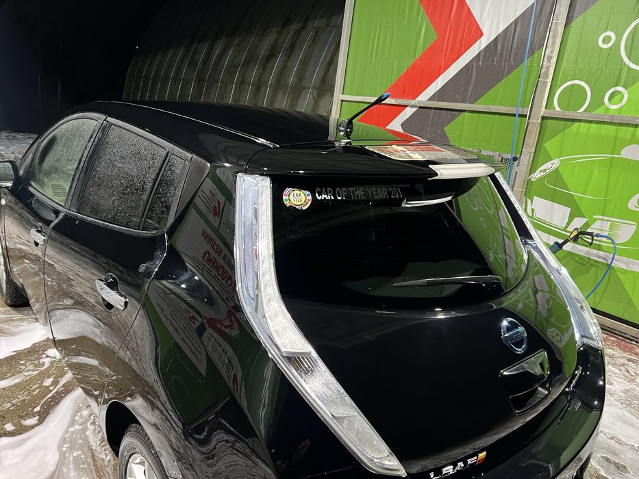 Продається нісан LIeF в гарному стані