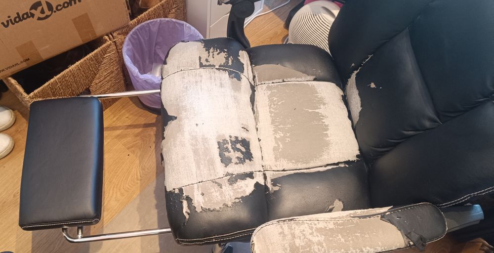 Cadeira de escritório para restaurar