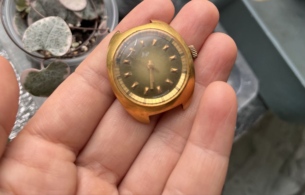 Женские часы луч Au10