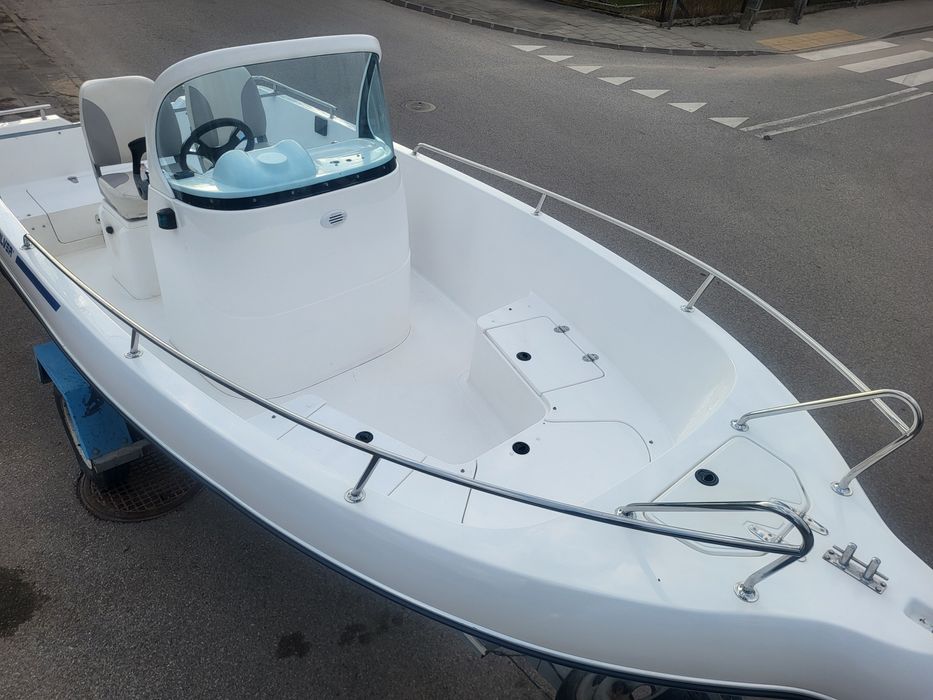 Lodz lodka motorowa wedkarska QUICKSILVER 570 open 5.7m z konsola