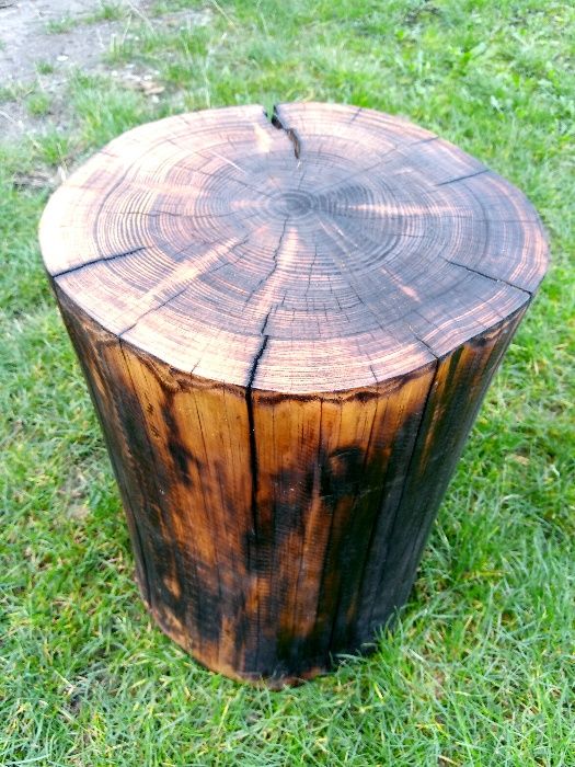 Pionek, taboret z litego drewna