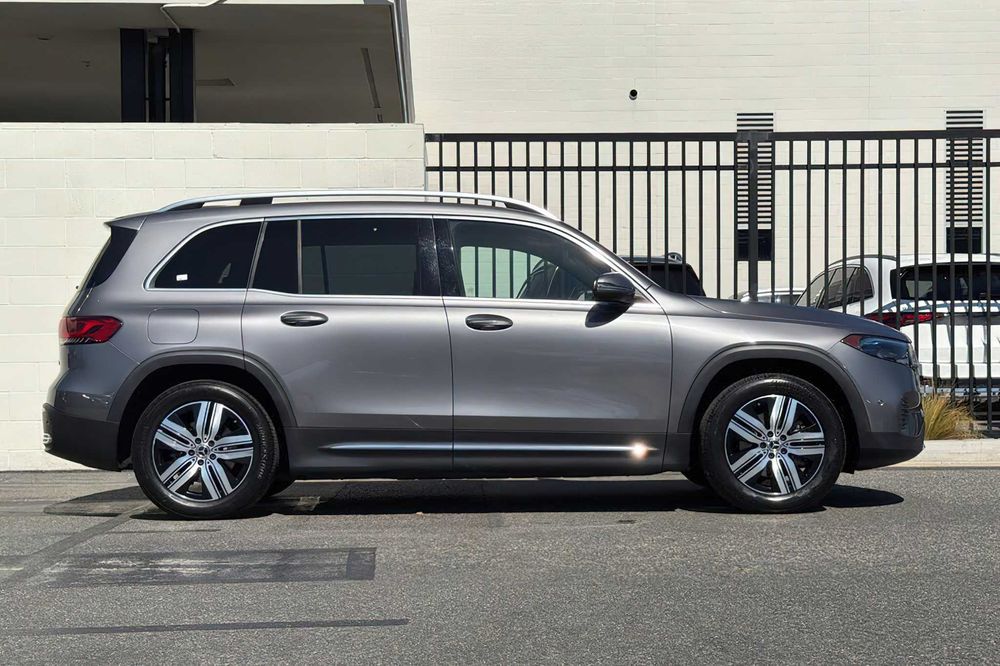 Mercedes-Benz EQB 300 SUV 4MATIC      2023