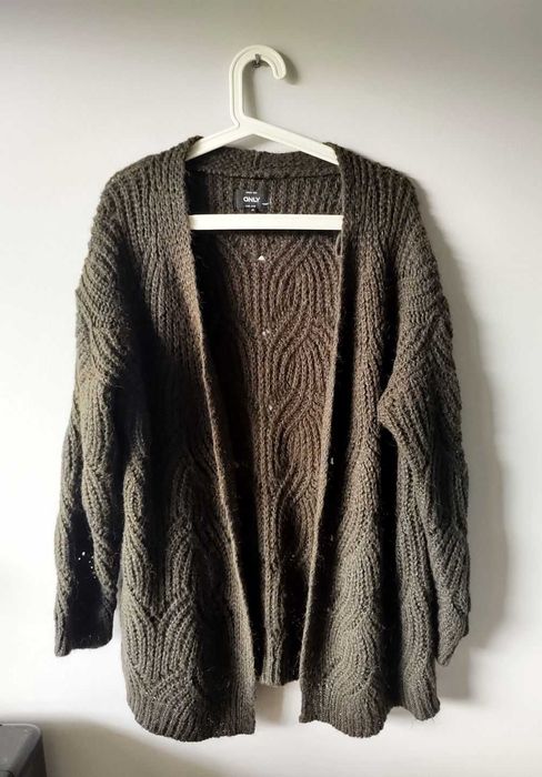 Oliwkowy prosty kardigan splot