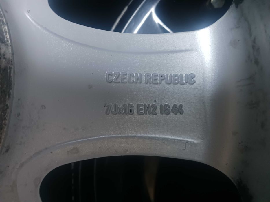 Jantes BMW Ronal 16 x 7 et44 5x120