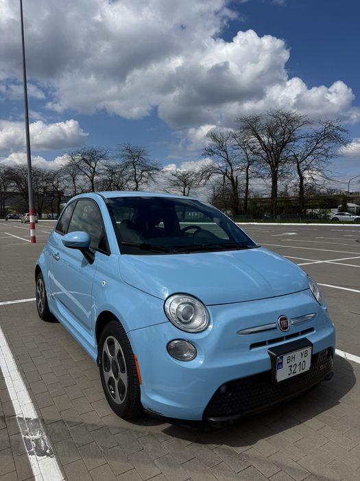Fiat 500E // 2015