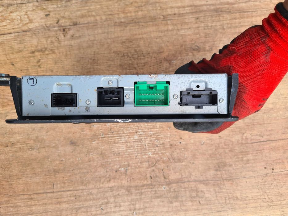 Volvo XC60 I wzmacniacz audio