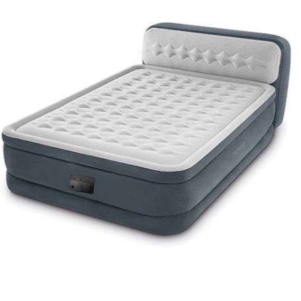 Надувне двоспальне ліжко зі спинкою та вбудованим насосом Intex