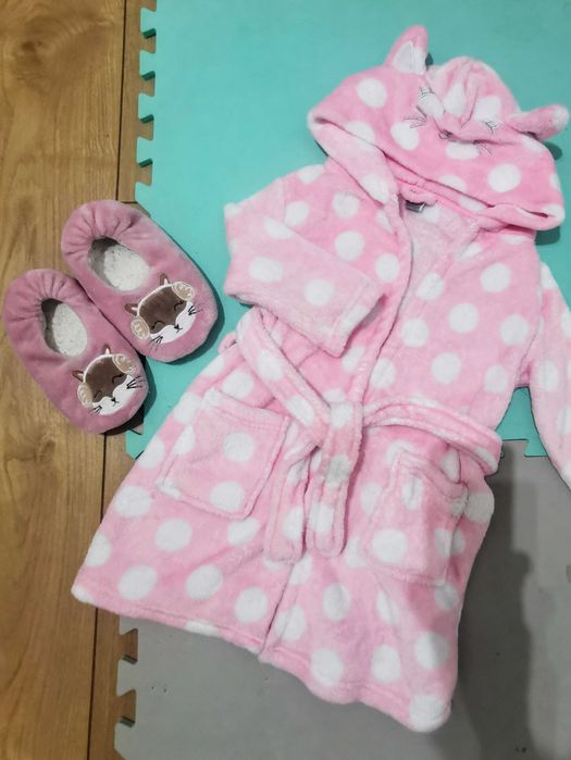 Paka 110-116 dziewczynka. 43szt. lato/zima szlafrok kurtka