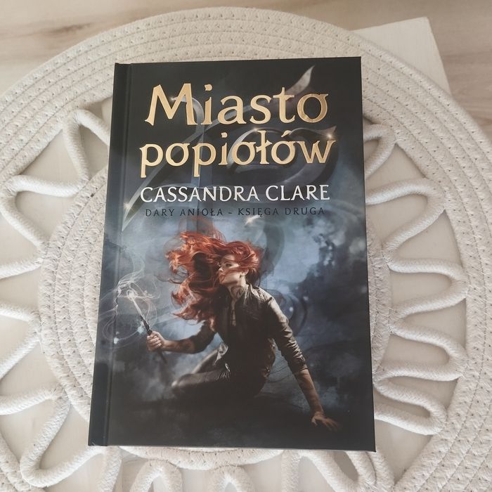 Miasto popiołów Dary anioła Cassandra Clare