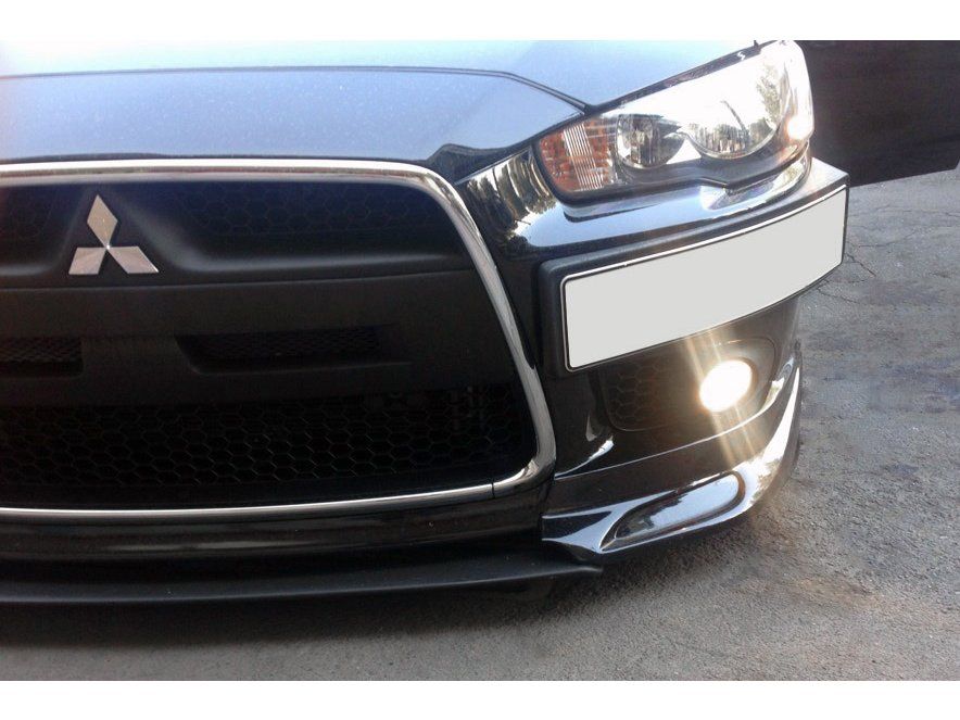 Mitsubishi Lancer X Подіум під номер чорний мат