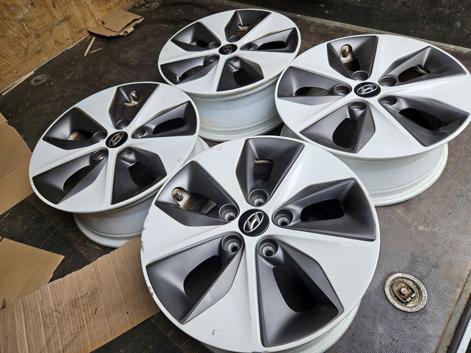 Oryginalne Felgi Aluminiowe 16" Hyundai IONIQ  5X114.3  ET50