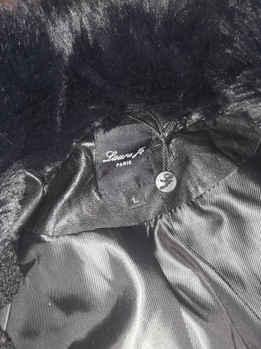 Casaco comprido de pelo encaracolado moderno