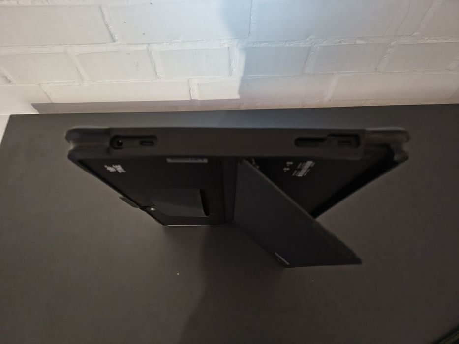 Lenovo Thinkpad x12 detachable gen 2 32gb ddr5 i5 ultra 134u