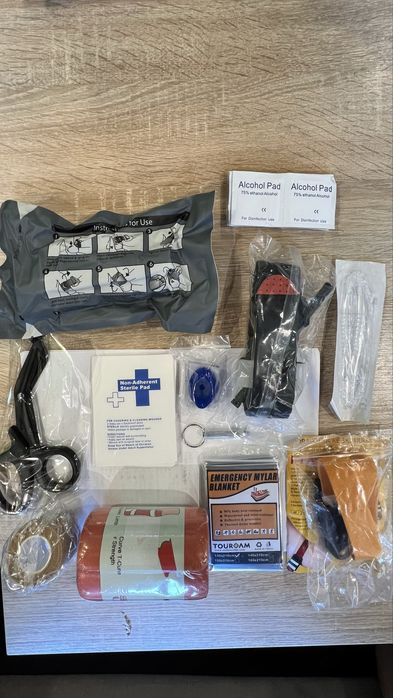 Аптечка Військова,тактична. Аптечка IFAK Touroam For Survival,все нове і необхідне щоб надати собі або комусь першу медичну допомогу.Все орігінал!!!