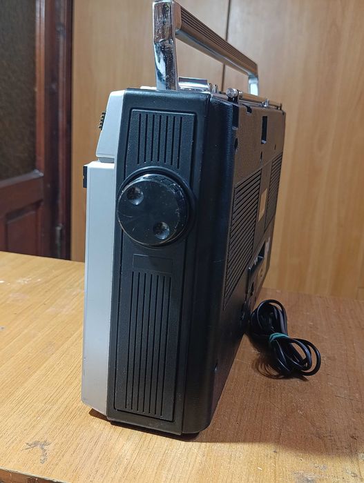Ретро магнитола "Sharp GF-8585"