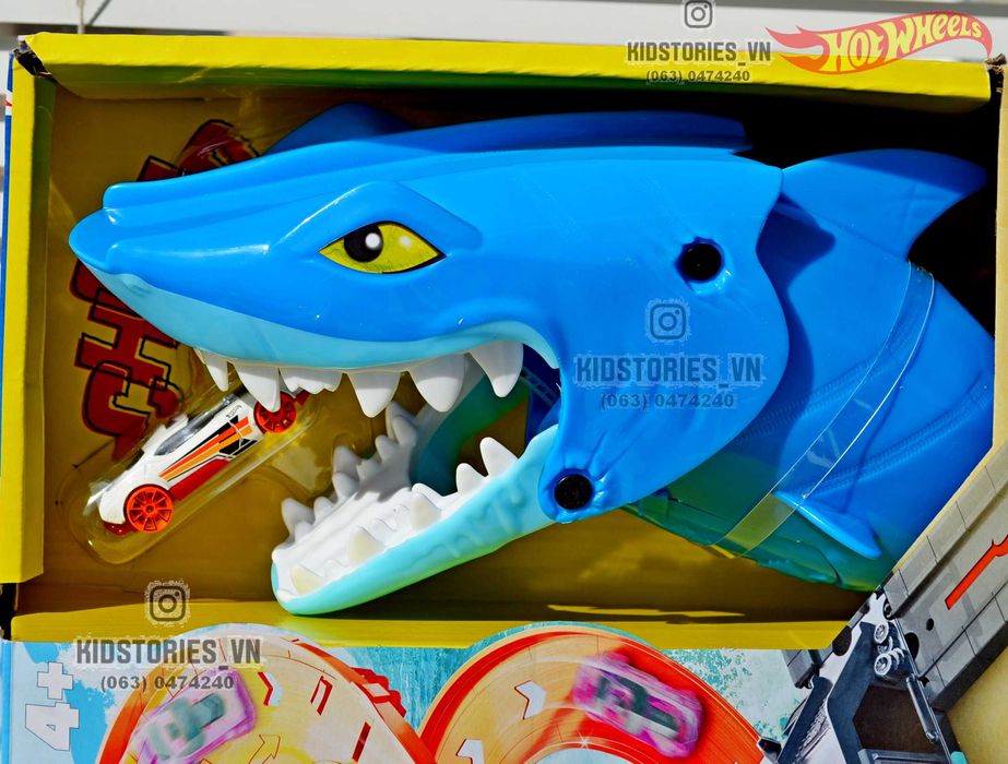Трек Hot Wheels attacking shark escape акула Втеча від лютої акули