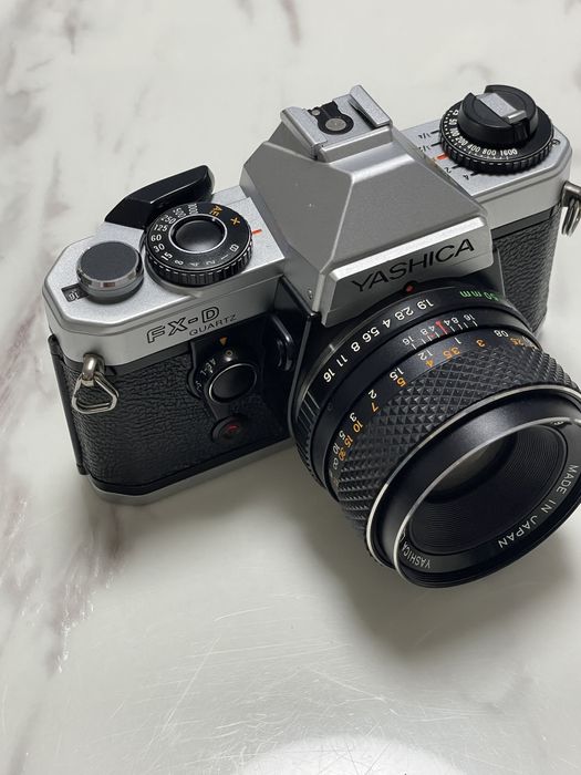 YASHICA FX-D QUARTZ aparat analogowy stan bardzo dobry