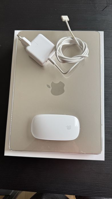 Macbook air 13  Gold M4 16gb 512gb + magic Mouse