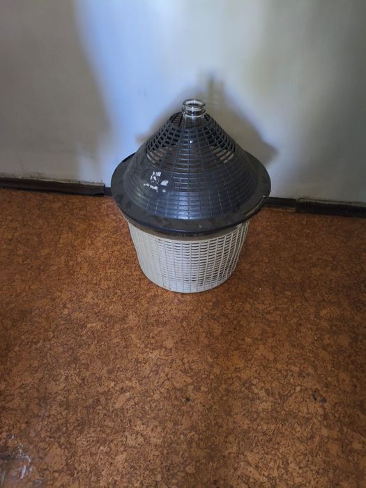 Butla na wino własnej produkcji mniam mniam