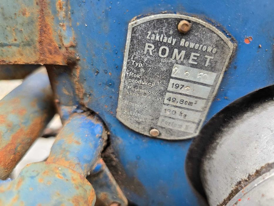 Romet--KOMAR 2 z pedałami Do Remontu warto