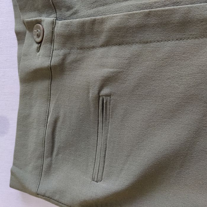 Spodnie khaki-damskie, szerokie dołem,rozm 36/38