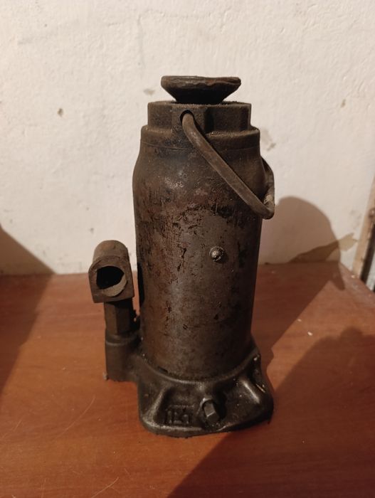 Домкрат 12 тонн трансмісійний гідравлічний