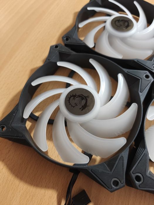 4 ventoinhas MSI RGB