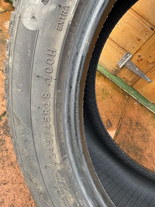 Star Performance stratos UHP 245/45/18 100H