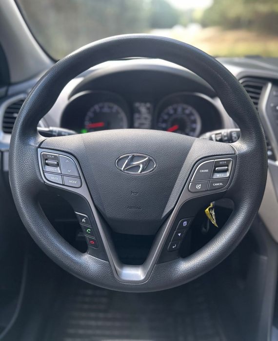 Hyundai Santa Fe 2015 року