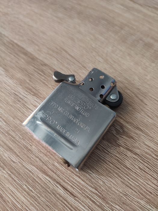 Zapalniczka Zippo 29989 Tone on Tone Black Matte