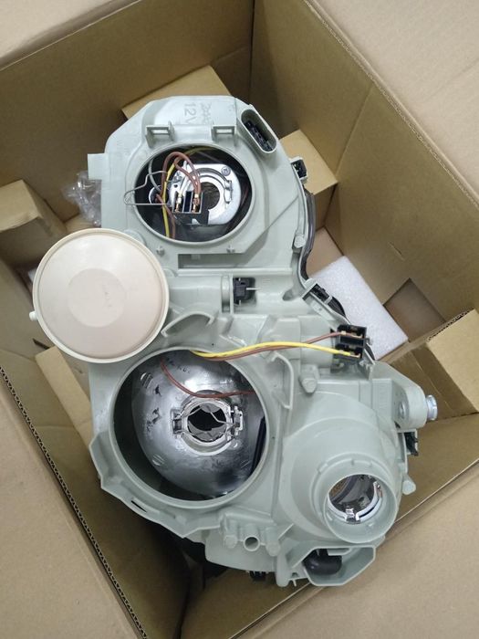 Нові Фари  для мерседеса привезені з Европи